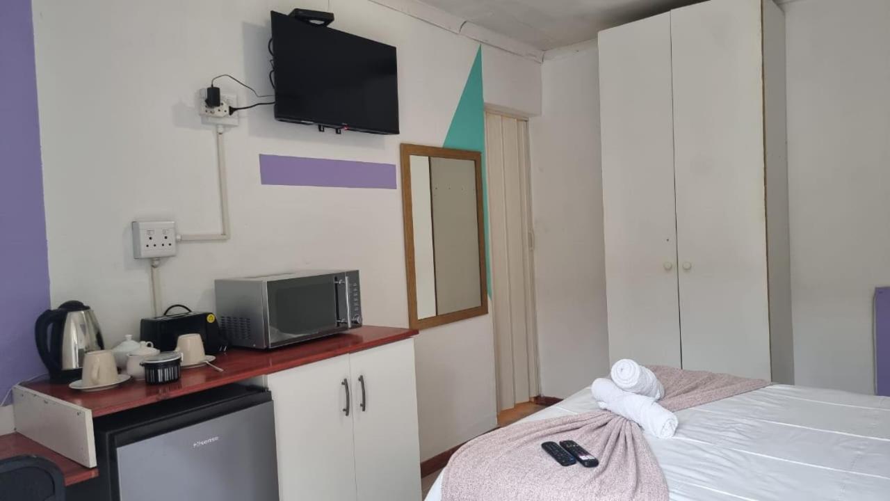 Epic Den Lodge Phuthaditjhaba Exterior foto